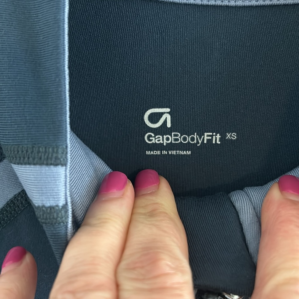 Gap Bodyfit Performance Jacket - image 6
